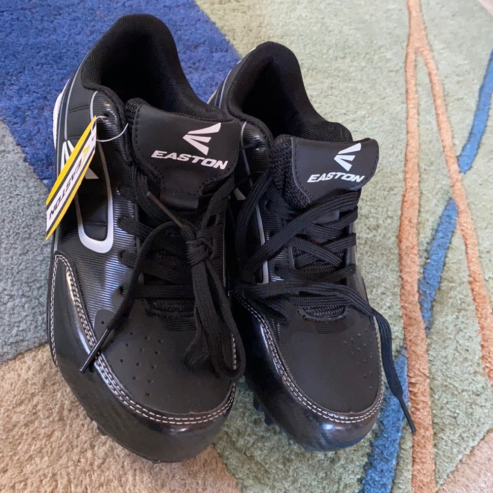 Easton Turbo lite cleat size 7.5